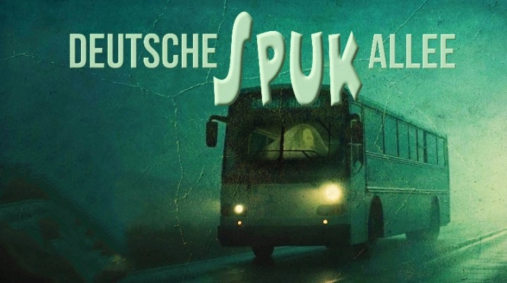 Cover Spukallee: zeigt einen Bus, der nachts fährt, im Hintergrund ein rätselhaftes Licht
