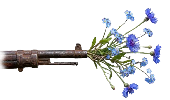 zeigt, wie aus einem Gewehrlauf blaue Blumen sprießen
